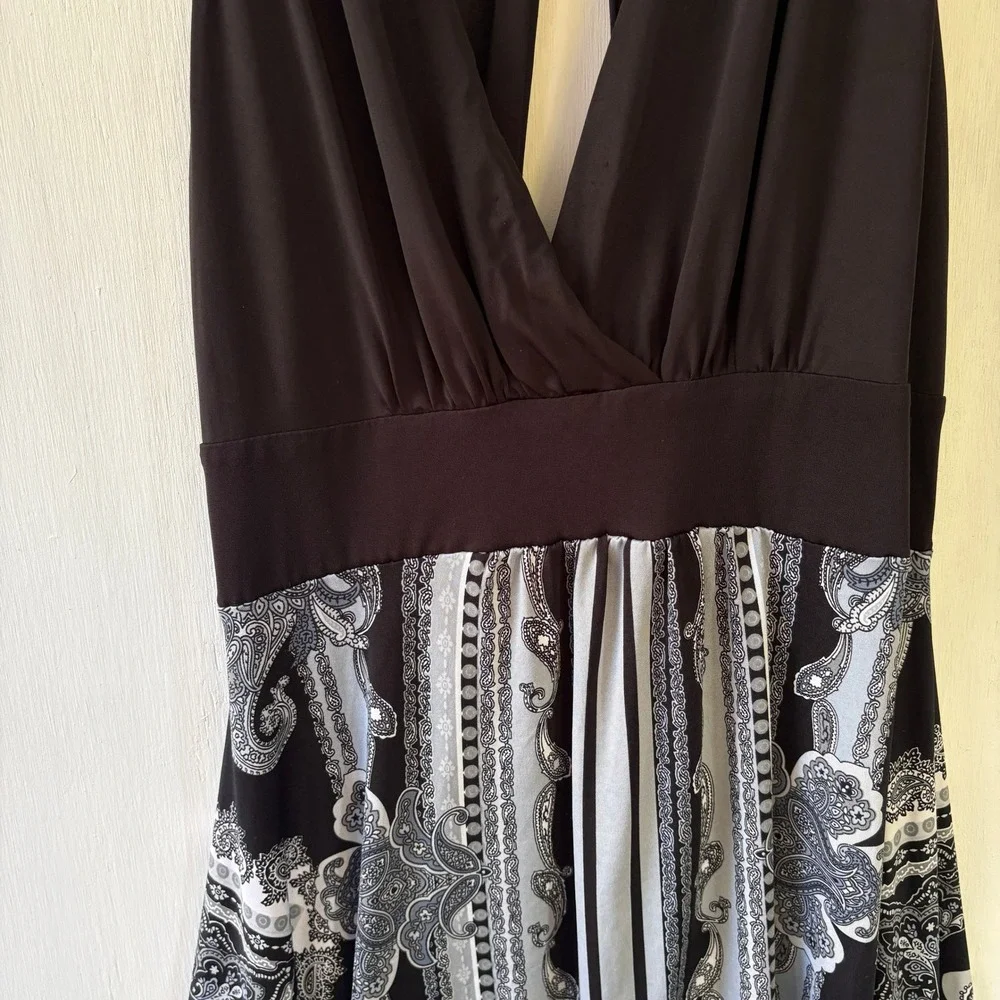 Medium Halter Dress MUSA USA Black Paisley Handkerchief Hem V‎ Neck Size Med y2k